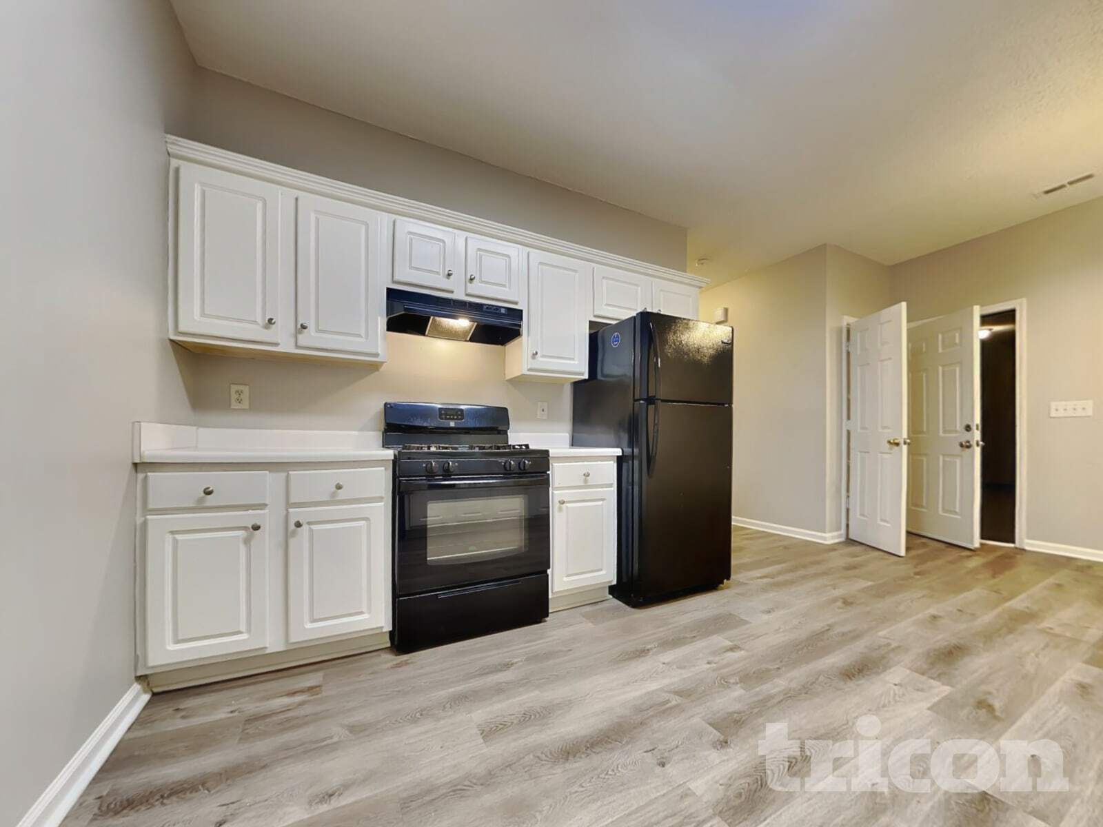 Building Photo - 5774 Broadleaf Way