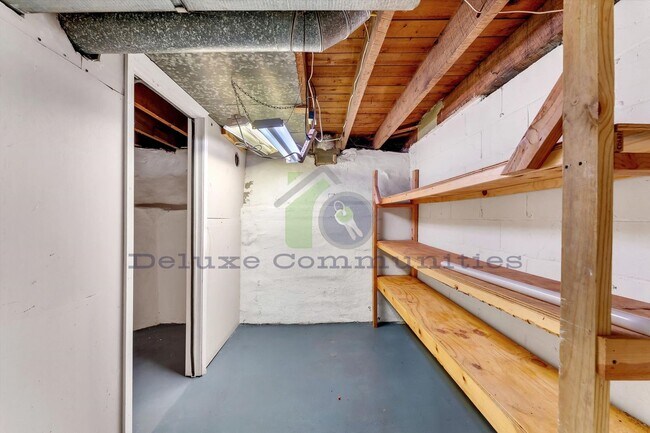 Building Photo - 655 High St SW