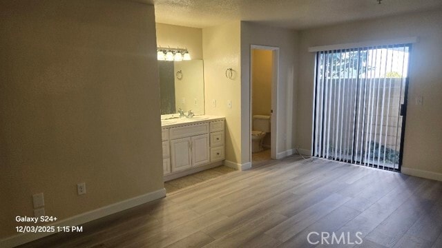 Building Photo - 10683 Walnut St