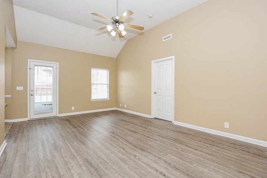 Building Photo - 1238 Shannon Ln