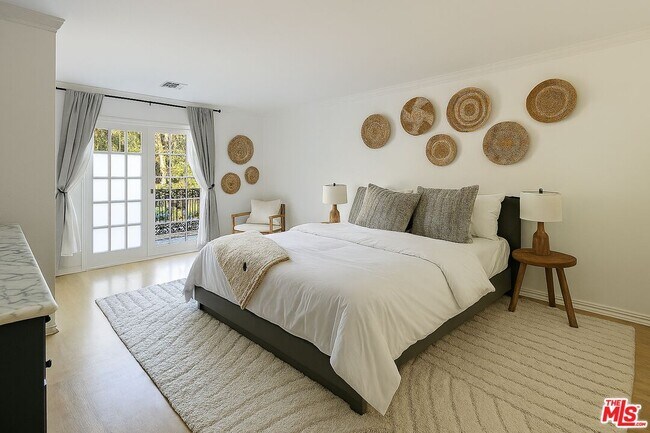 Building Photo - 28600 Pacific Coast Hwy