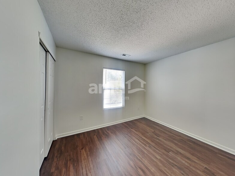Building Photo - 4409 Red Hook Rd