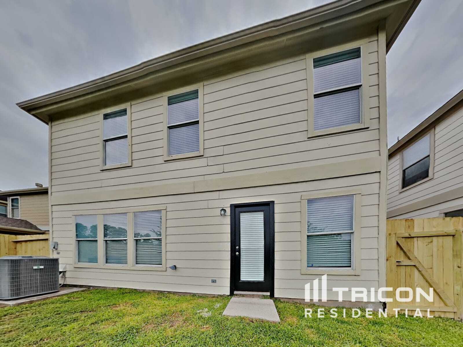 Building Photo - 22110 Orchard Dale Dr