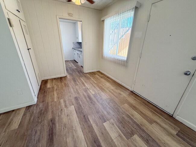 Building Photo - 4348 - 4352 1/2 McClintock St