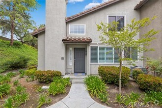 Building Photo - 57 Wisteria Pl