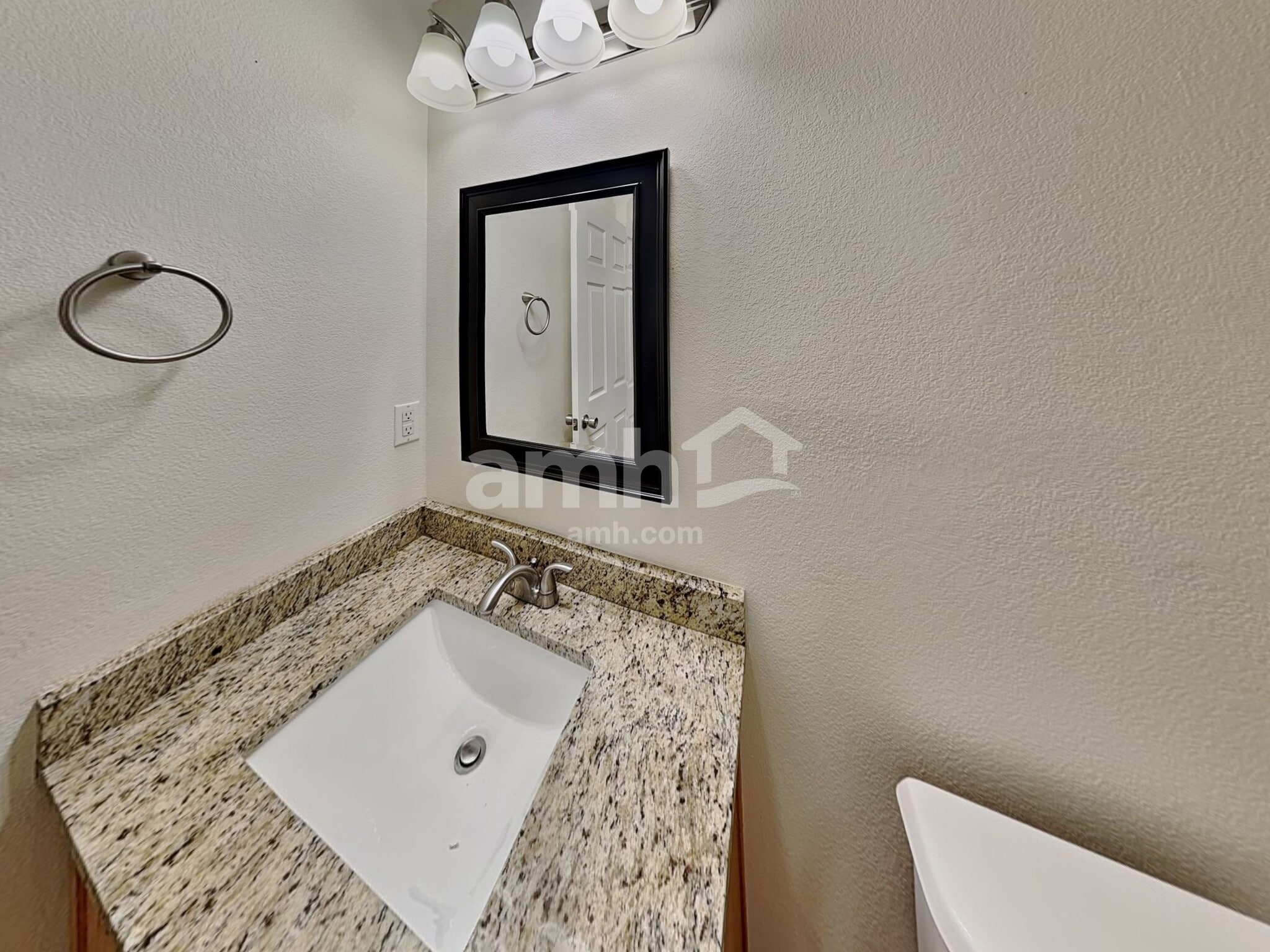 Building Photo - 5532 N Jebel St