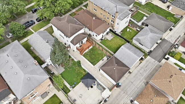 Building Photo - 2231 N 75th Ave