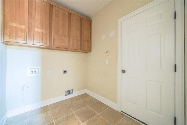 Building Photo - 4611 Trailane Dr