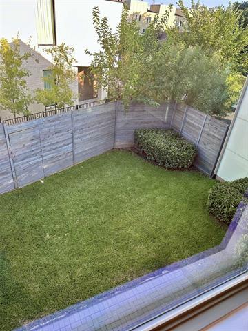 Building Photo - 2222 N Prairie Ave