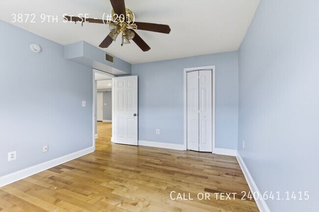 Building Photo - 3872 9th St SE