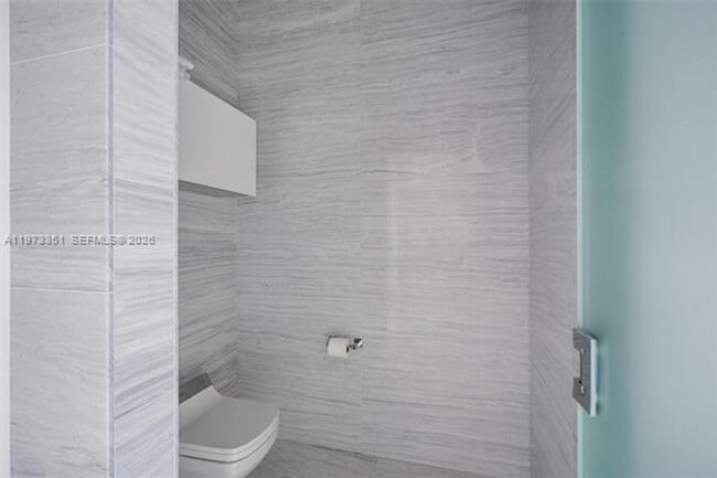 Building Photo - 88 SW 7th St