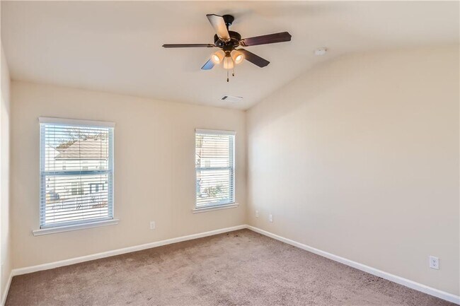 Building Photo - 93 Greenfield Dr