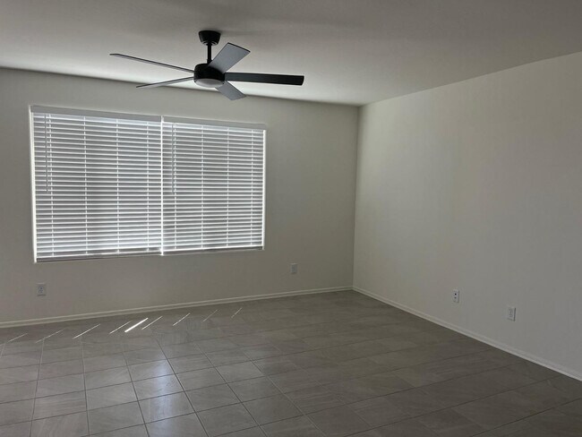 Building Photo - 1465 E Chandler Ct