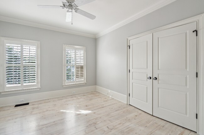 Building Photo - 6BD/5BA Custom Home for Lease in Daniel Island Park