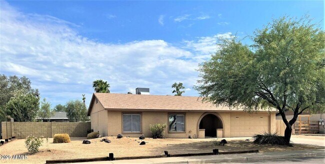 Building Photo - 4012 E Nisbet Rd