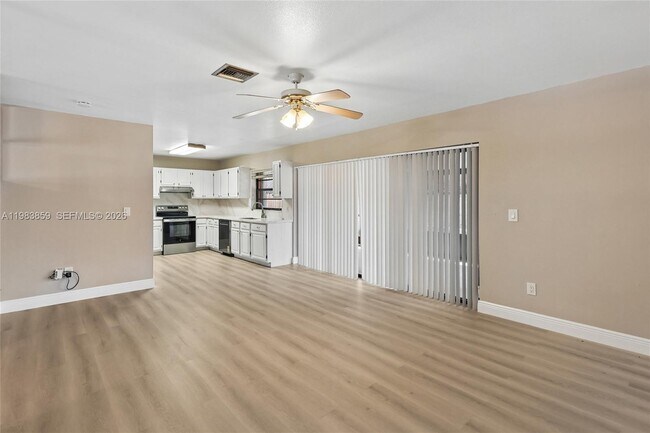 Building Photo - 1315 Egret Rd