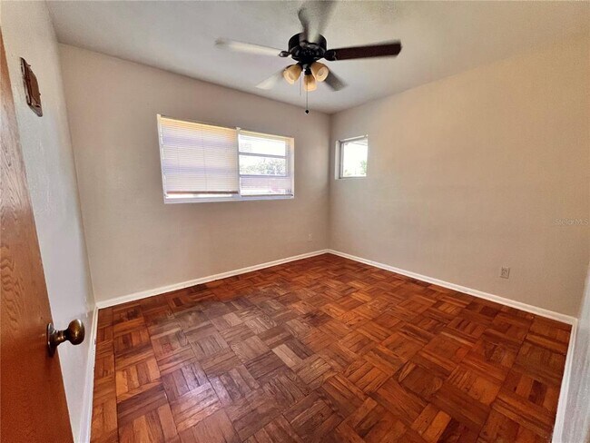 Building Photo - 3607 Squire Ln