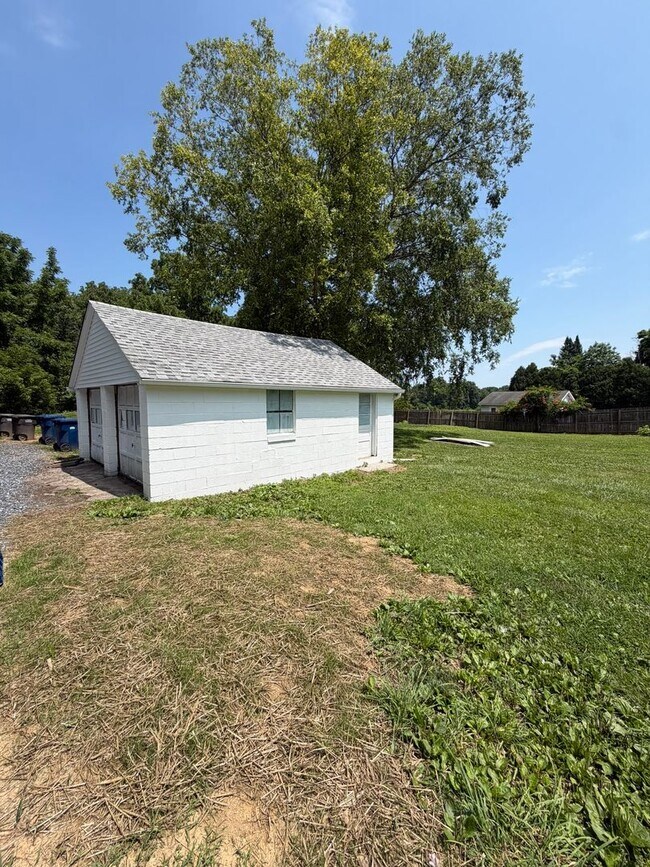 Building Photo - 3777-3783 Huckleberry Road