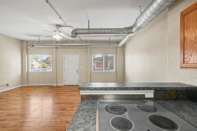 Building Photo - 5132 W 41st Ave