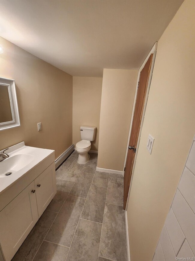 Building Photo - 24 Poplar Pl