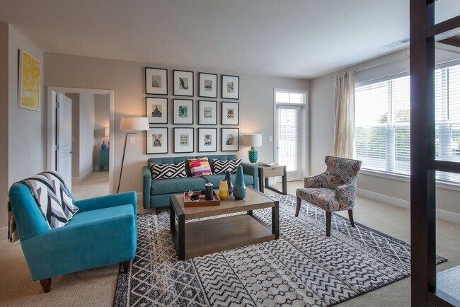 Building Photo - Elms Century