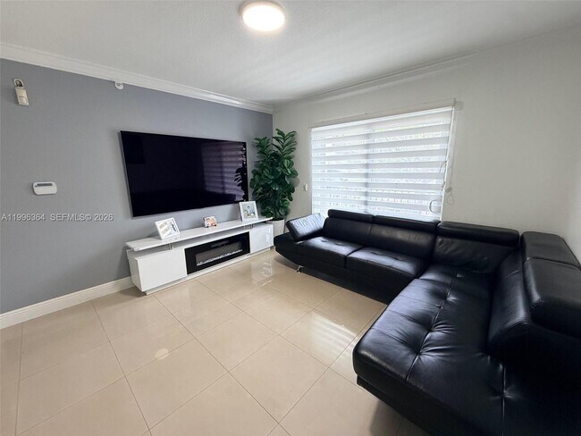 Building Photo - 15440 SW 284th St