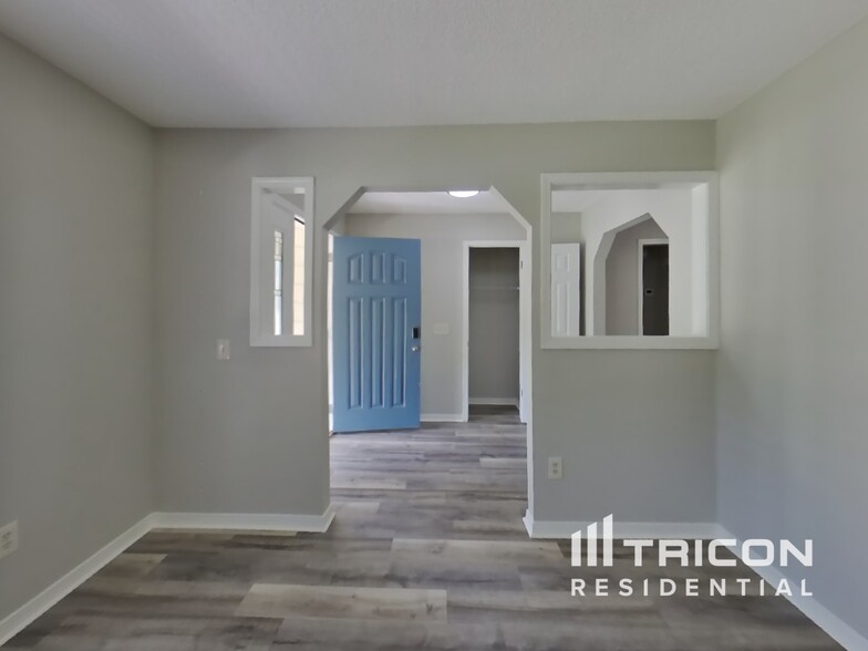 Building Photo - 2608 Bottomridge Dr