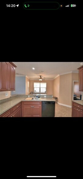 Building Photo - 2110 Saddlewood Dr