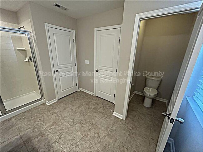 Building Photo - 1428 Glenwater Dr