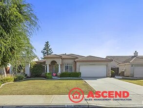 Building Photo - Beautiful 4 Bedroom Home In The Southwest!