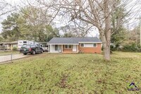 Building Photo - 100 Ravenwood Way