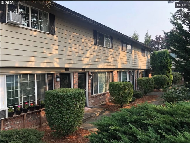 Building Photo - 7867 SE Johnson Creek Blvd
