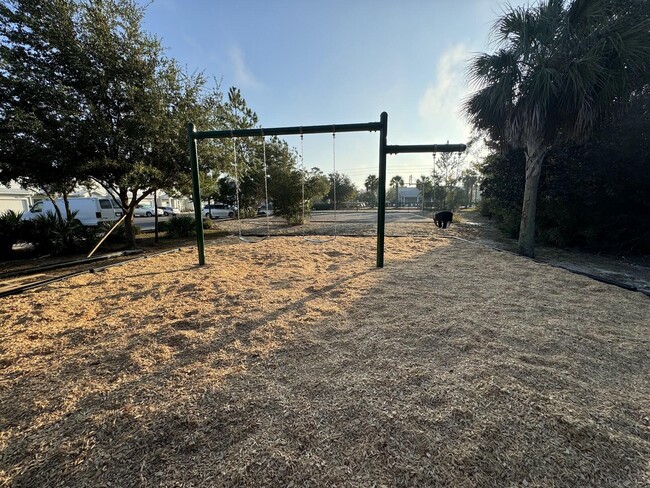 Building Photo - 166 N Sand Palm Rd