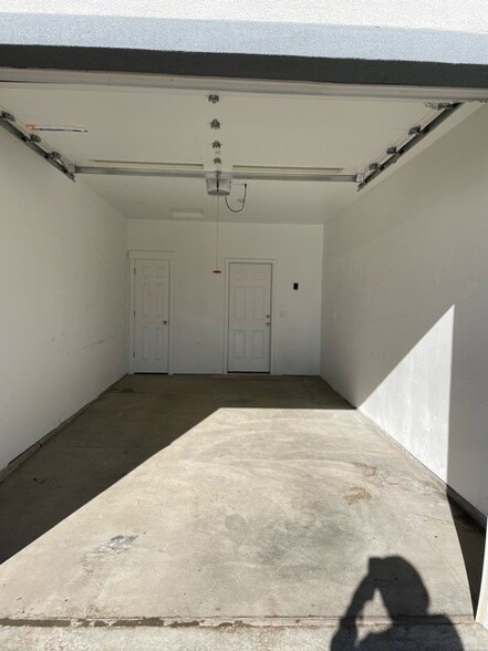 Garage - 372 Park Ave