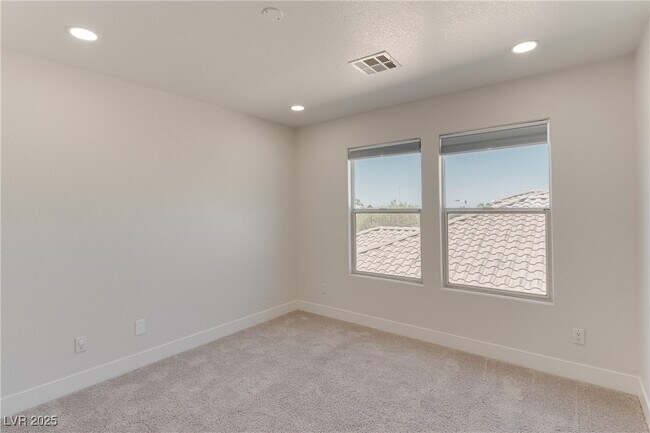 Building Photo - 11057 Village Ridge Ln