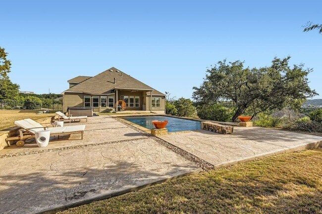 Building Photo - 21808 Esmeralda Dr