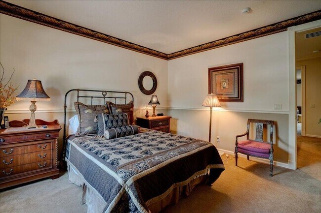 Building Photo - 10891 Northgreen Dr