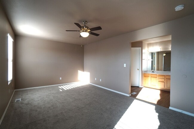 Building Photo - 3411 MacGregor Dr
