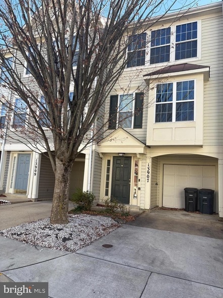 Building Photo - 13907 Edwall Dr