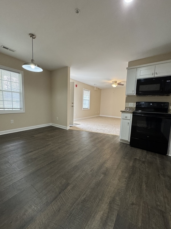 Building Photo - 1150 Cross Creek Cir