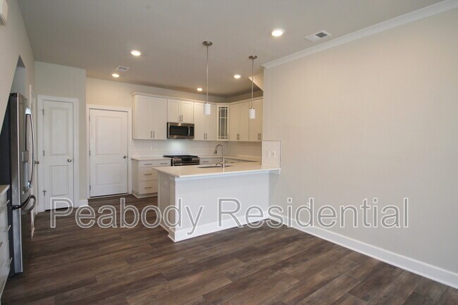 Building Photo - 14911 River Walk Way