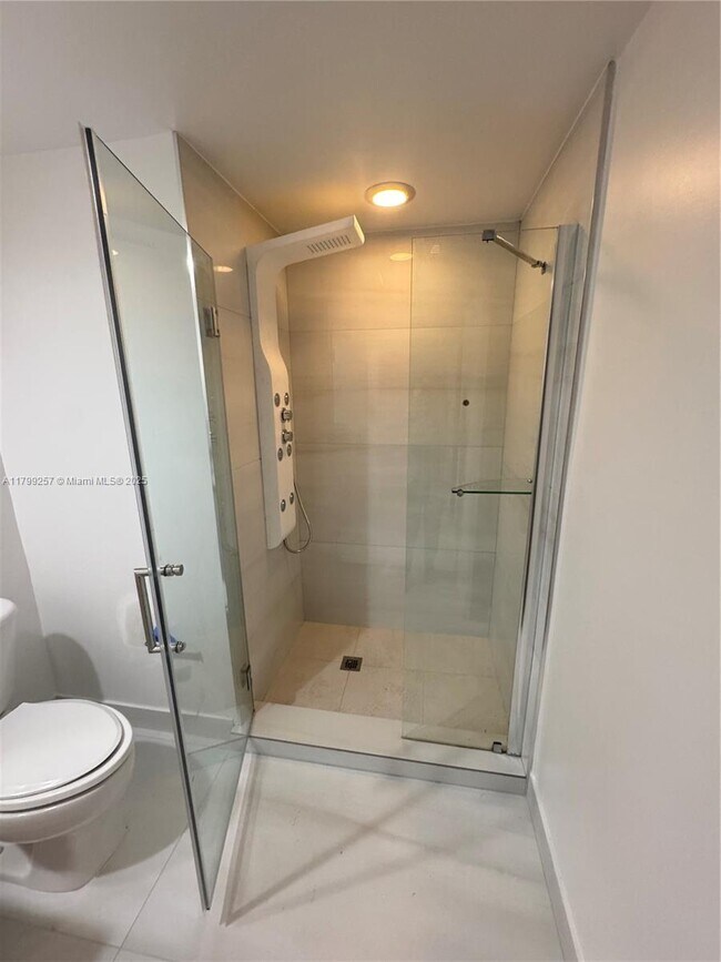 Building Photo - 335 S Biscayne Blvd