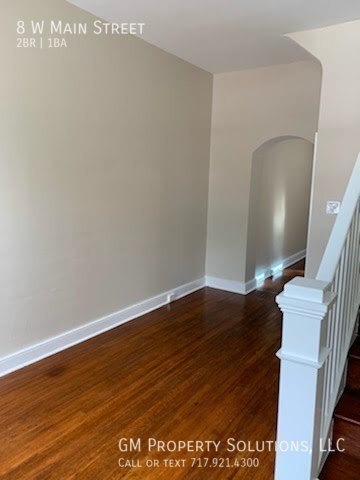 Building Photo - Renovated  2 Bed 1 Bath Townhome  For Rent!