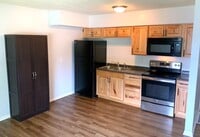 Building Photo - 536 Buttinger Pl