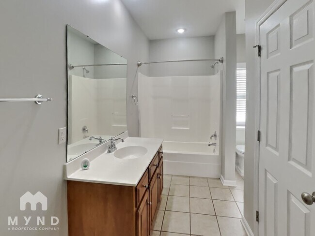 Building Photo - 26540 Mill Creek Dr