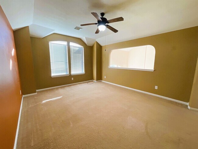 Building Photo - 26311 Meadow Dawn Ln