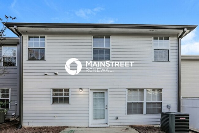 Building Photo - 3 Bedroom Pet-Friendly Home in Oakwood, GA...