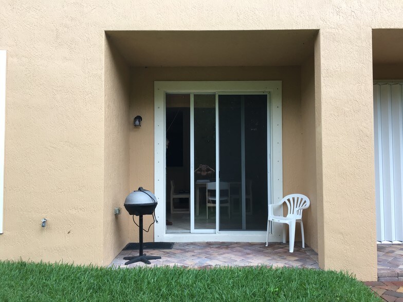 Rear Patio - 1136 Cheval Dr