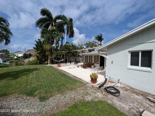 Building Photo - 215 Artemis Blvd