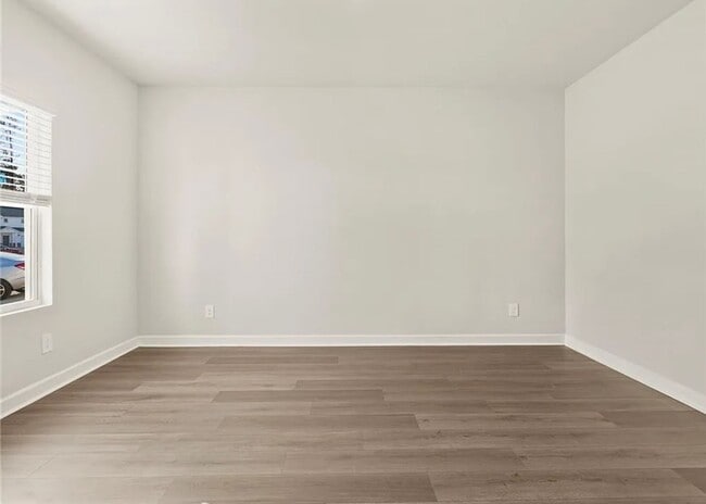 Building Photo - Beautiful 4/3 Available Now!